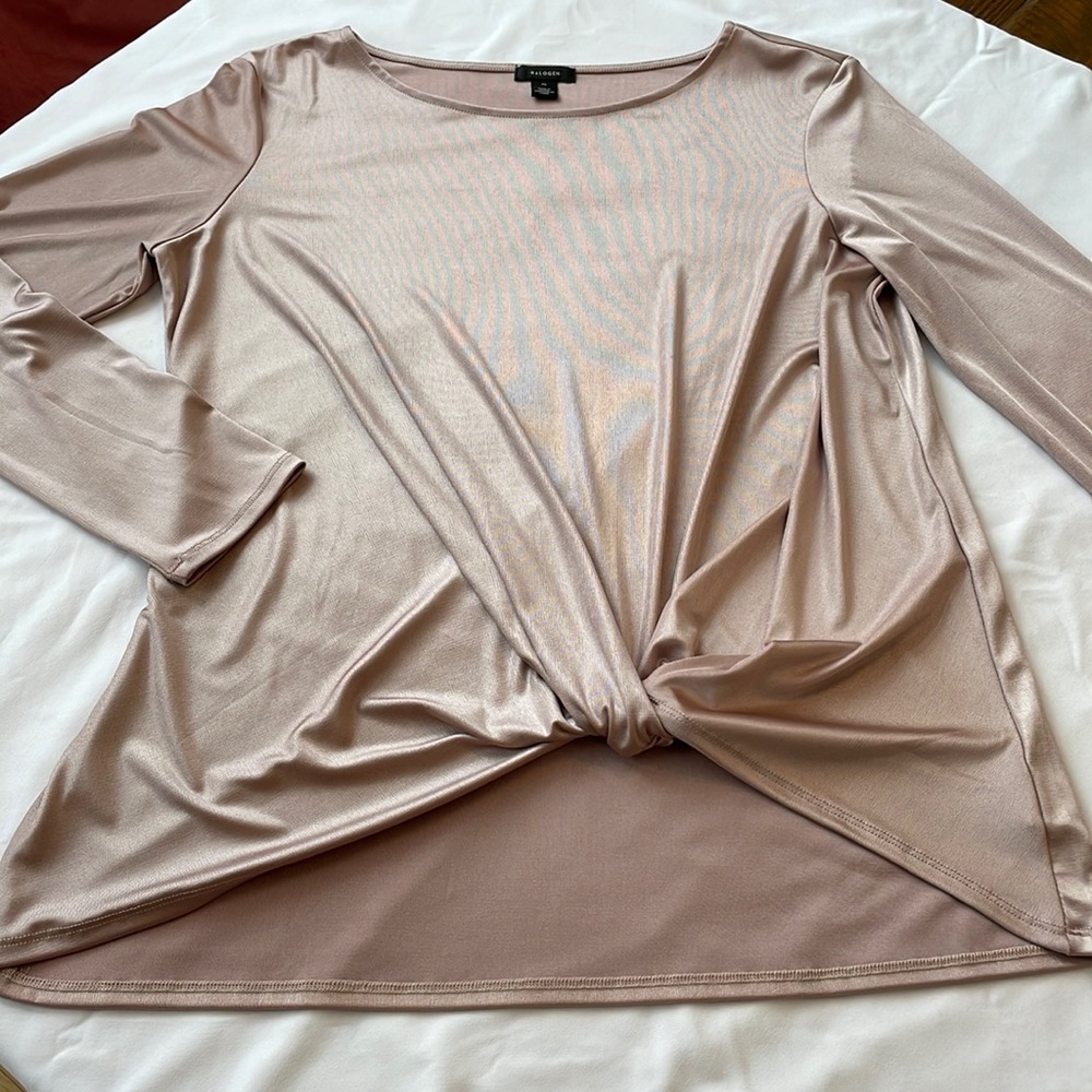 Nordstrom Halogen Long Sleeve Top with Details JLN!